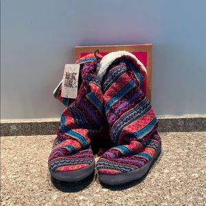 Muk Luks NEW booties socks slippers sz 5-6 small